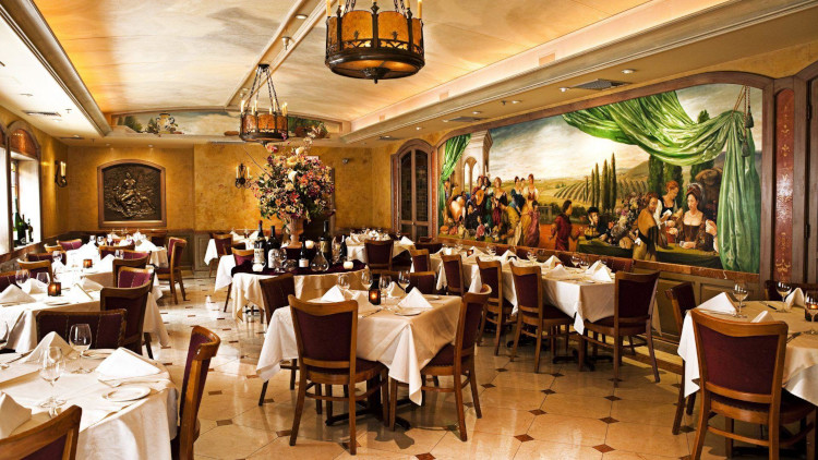 hotel restaurante cafenele pub in CLOUD
